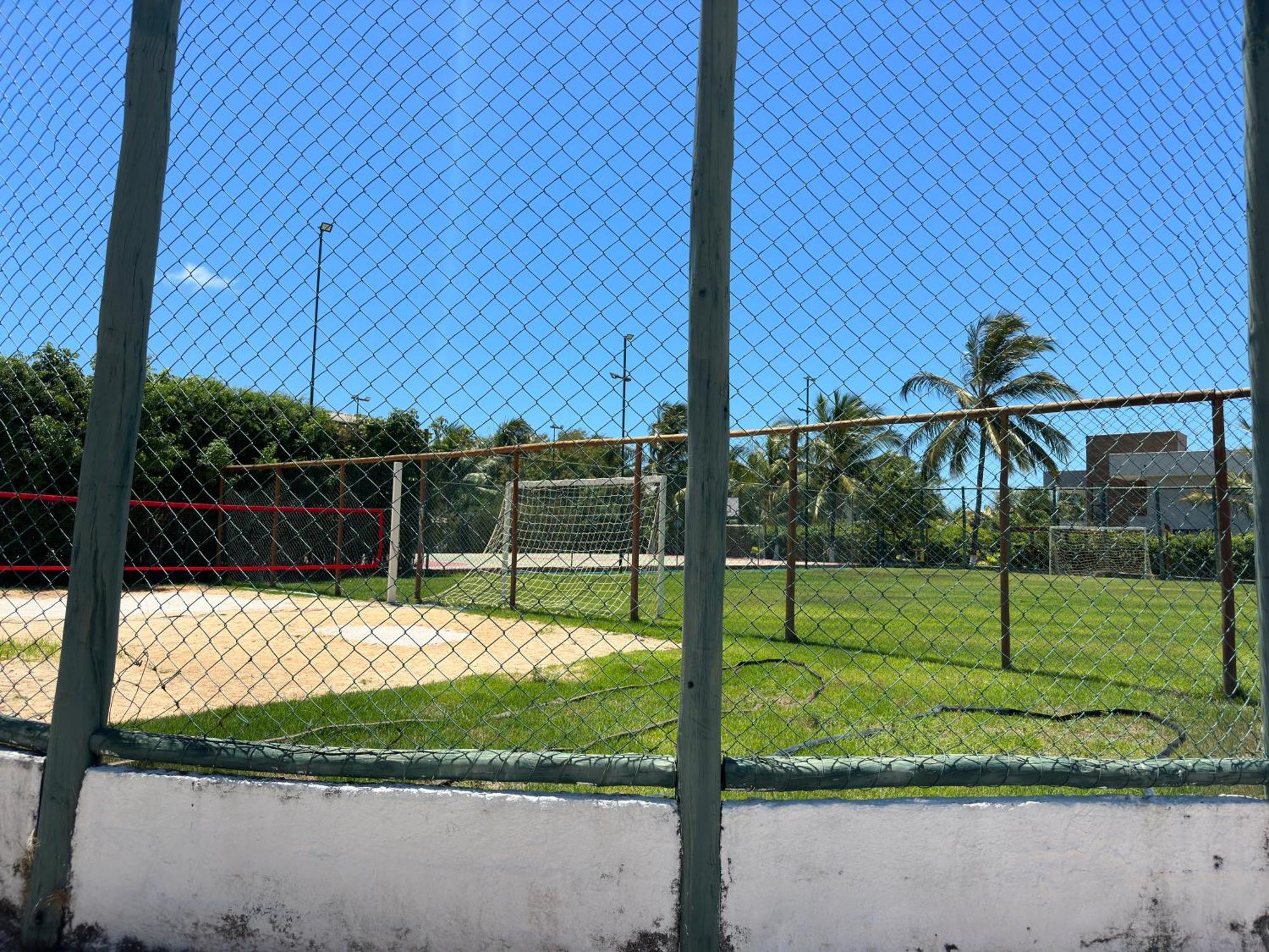Flat Guarajuba 4 Quartos Terreo A Beira Mar - Pe Na Areia - Governanca Com Arrumadeira E Wi Fi Inclusos Camassari Luaran gambar