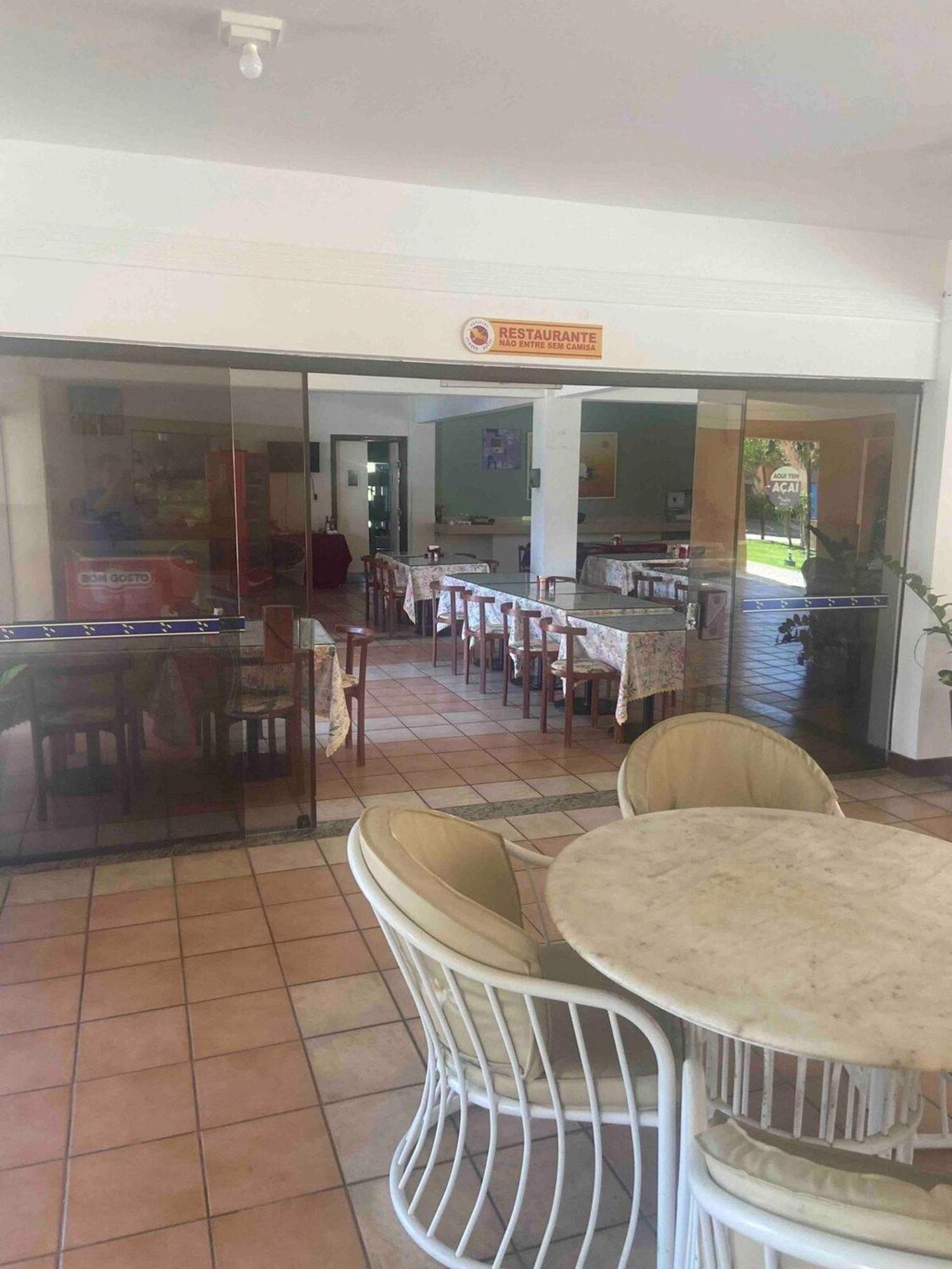 Flat Guarajuba 4 Quartos Terreo A Beira Mar - Pe Na Areia - Governanca Com Arrumadeira E Wi Fi Inclusos Camassari Luaran gambar