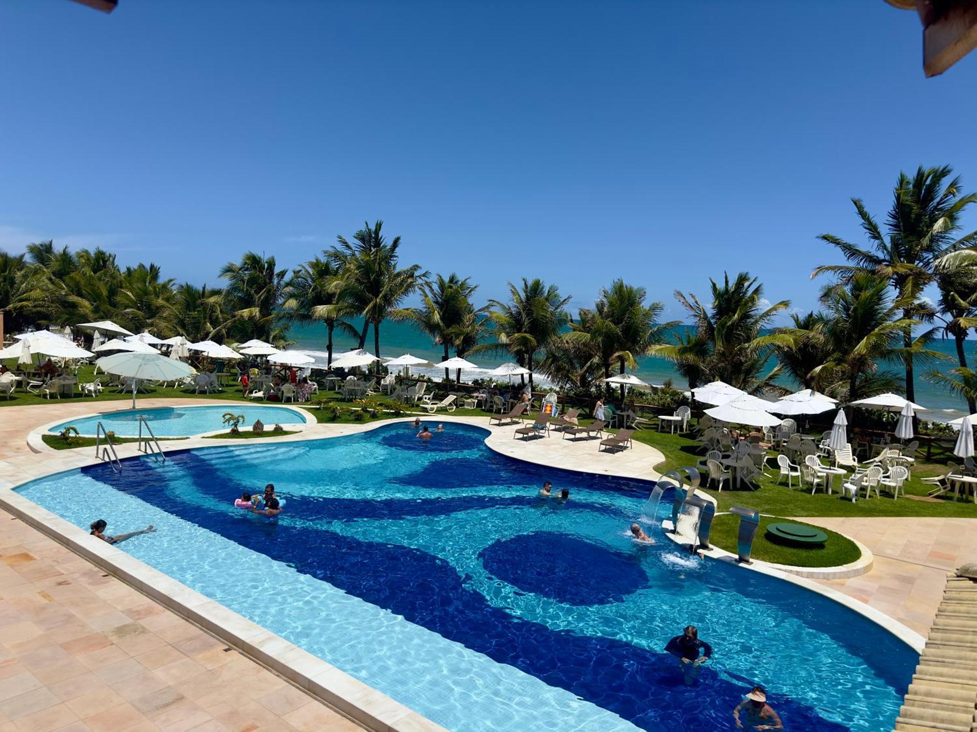 Flat Guarajuba 4 Quartos Terreo A Beira Mar - Pe Na Areia - Governanca Com Arrumadeira E Wi Fi Inclusos Camassari Luaran gambar