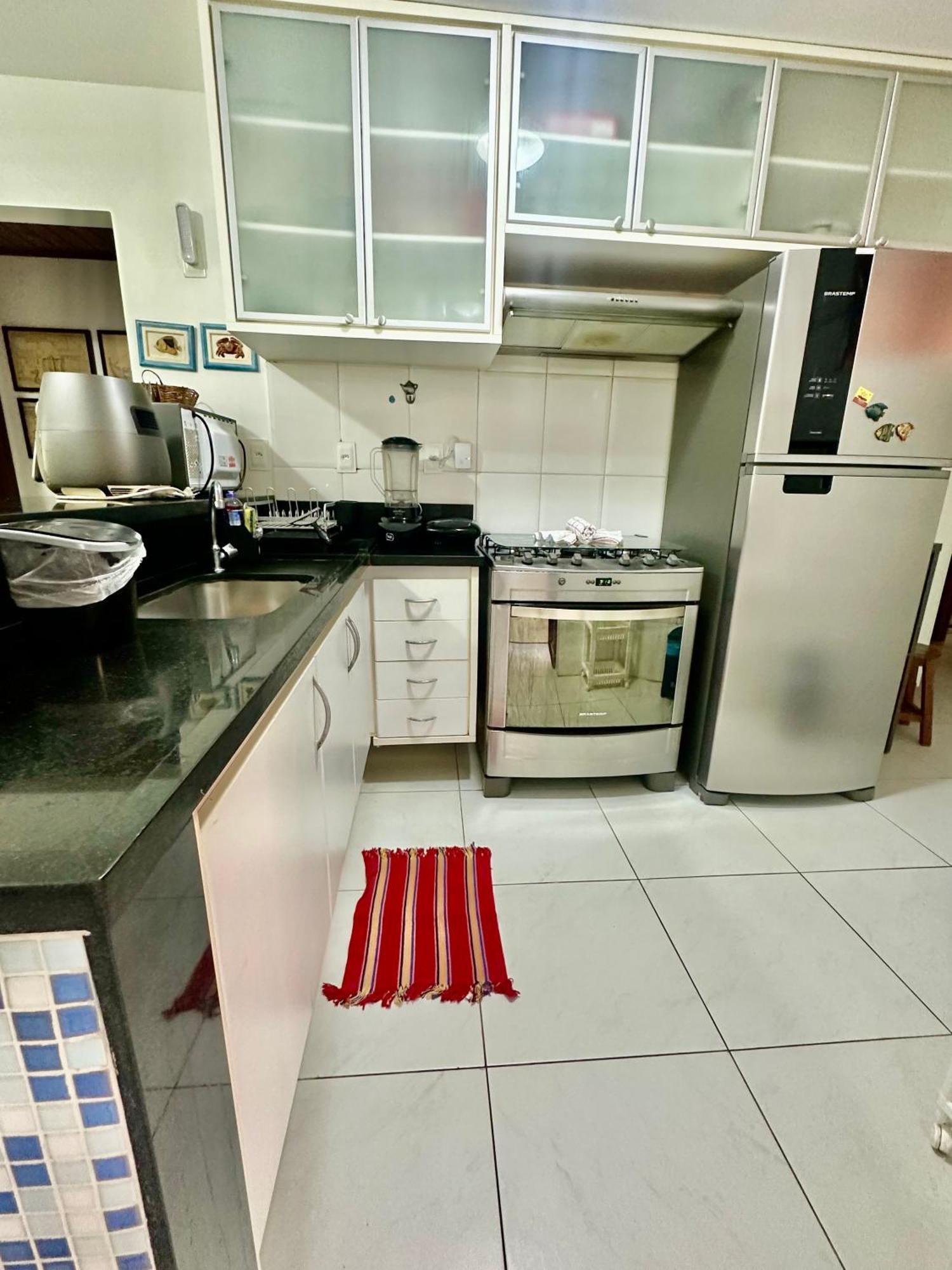 Flat Guarajuba 4 Quartos Terreo A Beira Mar - Pe Na Areia - Governanca Com Arrumadeira E Wi Fi Inclusos Camassari Luaran gambar