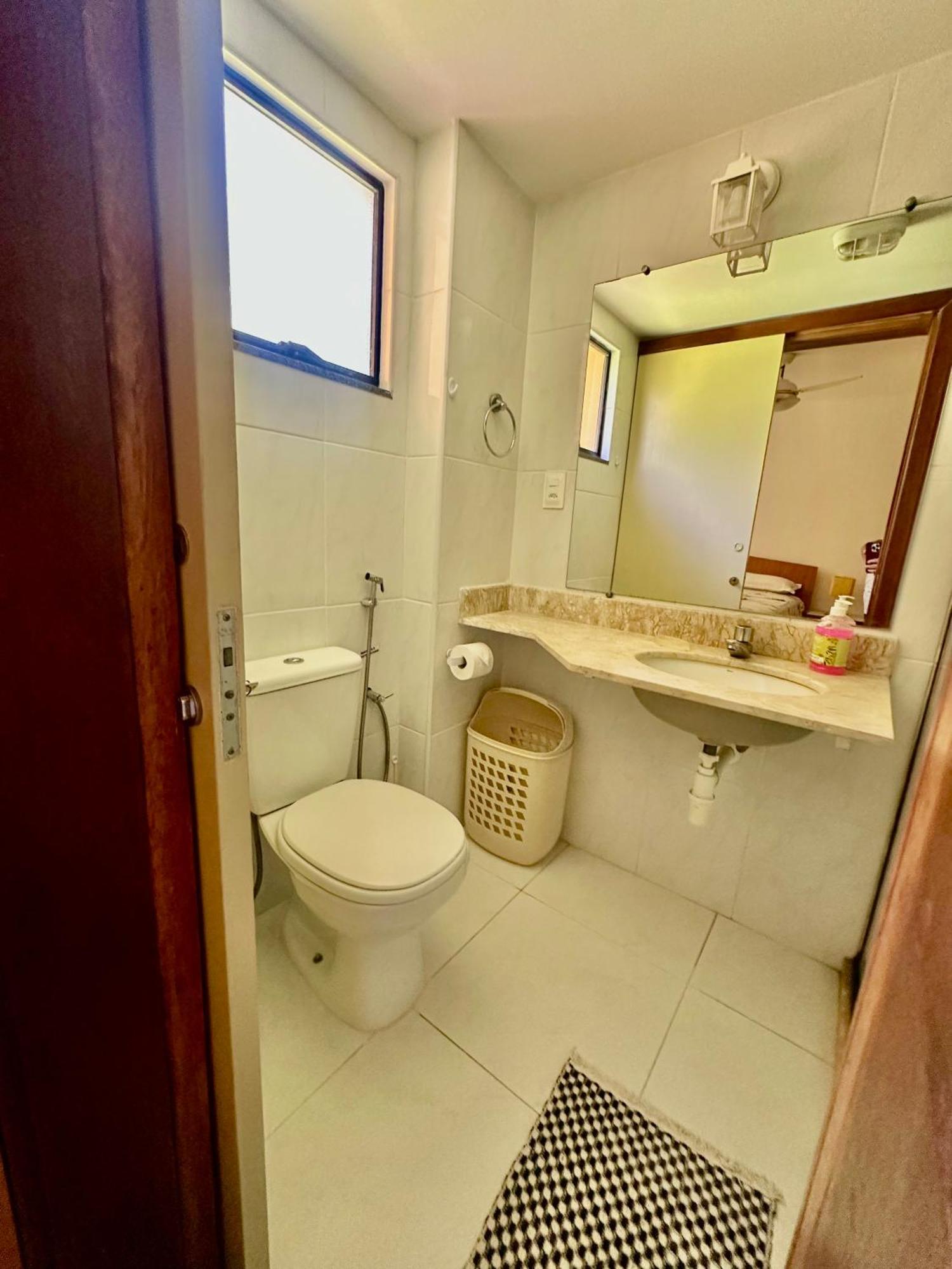 Flat Guarajuba 4 Quartos Terreo A Beira Mar - Pe Na Areia - Governanca Com Arrumadeira E Wi Fi Inclusos Camassari Luaran gambar
