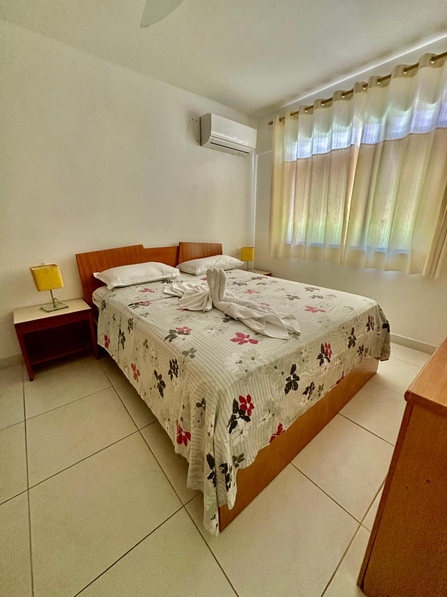 Flat Guarajuba 4 Quartos Terreo A Beira Mar - Pe Na Areia - Governanca Com Arrumadeira E Wi Fi Inclusos Camassari Luaran gambar